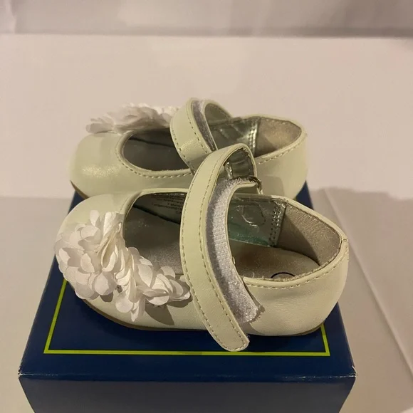 Infant Girl's Genuine Baby from OshKosh™ Adora Ballet White Size 3M - Picture 7 of 7